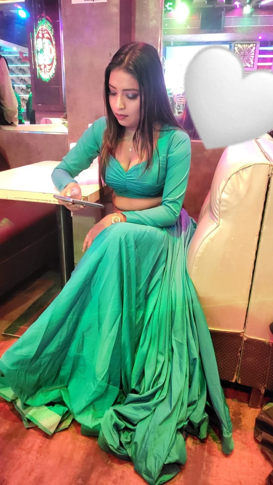 Saloni – Indian escort in Kolkata — 3 / 5