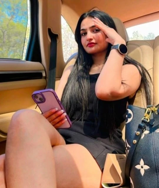 All Area Available Best Model – American escort in Noida — 3 / 4