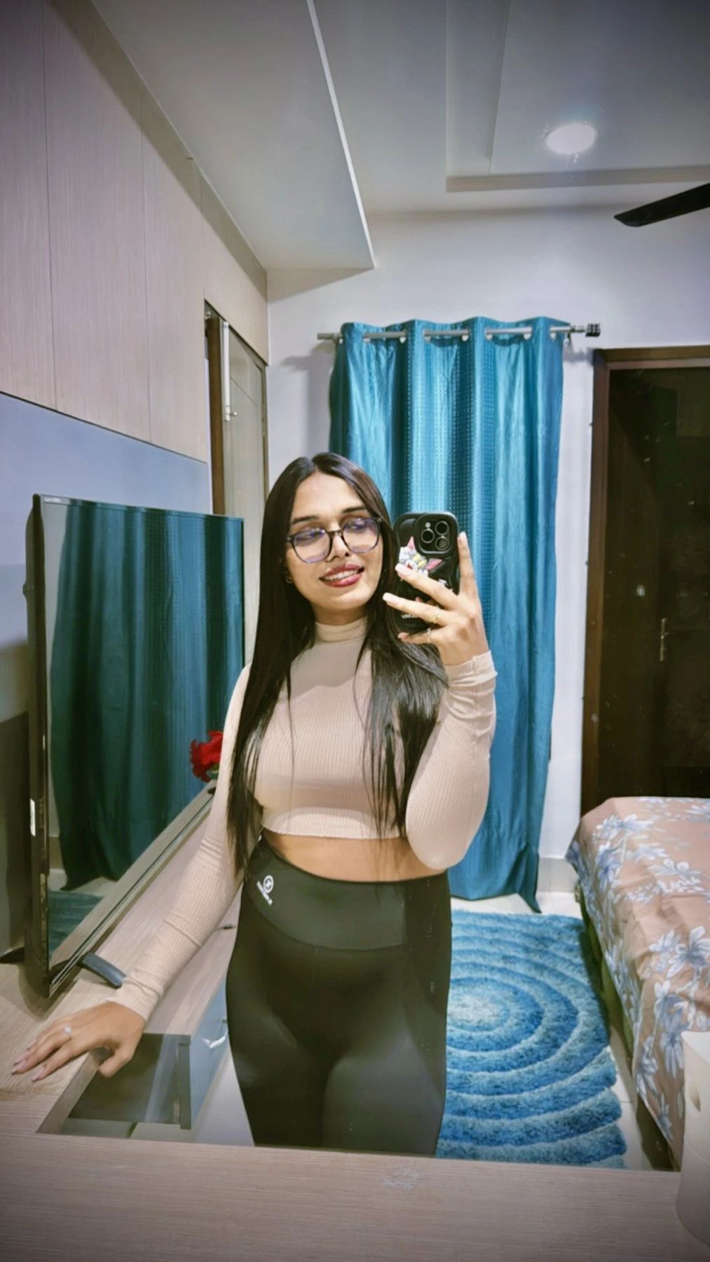 Anushka – Indian escort in Hyderabad — 15 / 24
