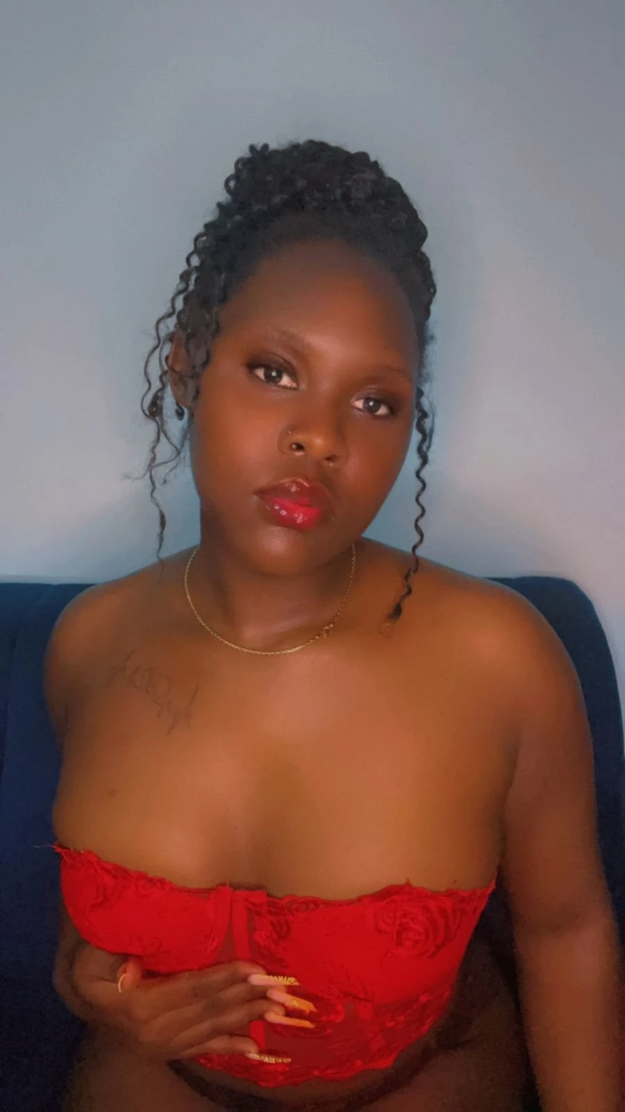 Lili – South African escort in Hyderabad — 5 / 8