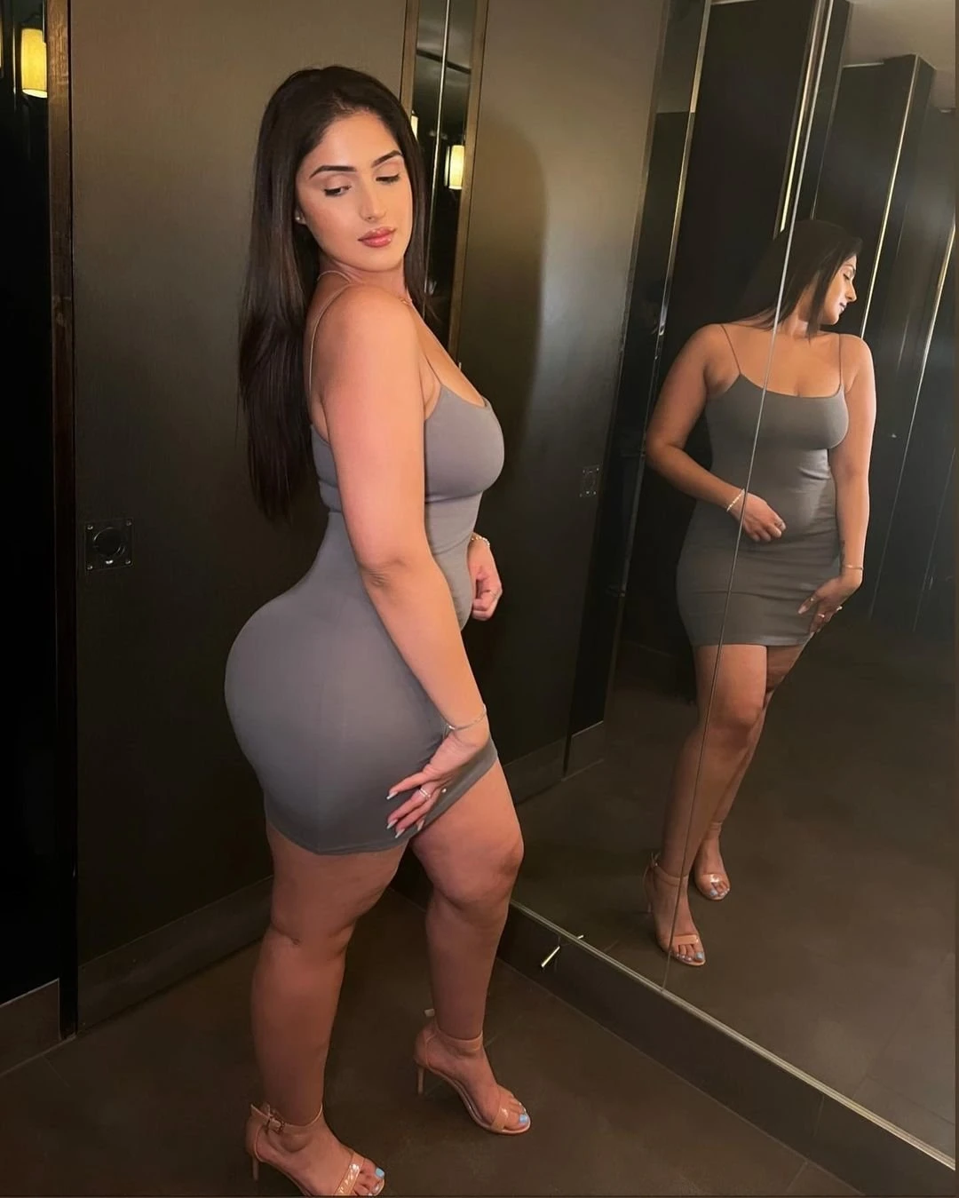 Sanaya – Indian escort in Kochi — 2 / 5