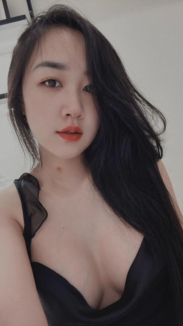 Zin – Vietnamese escort in Pune — 3 / 5