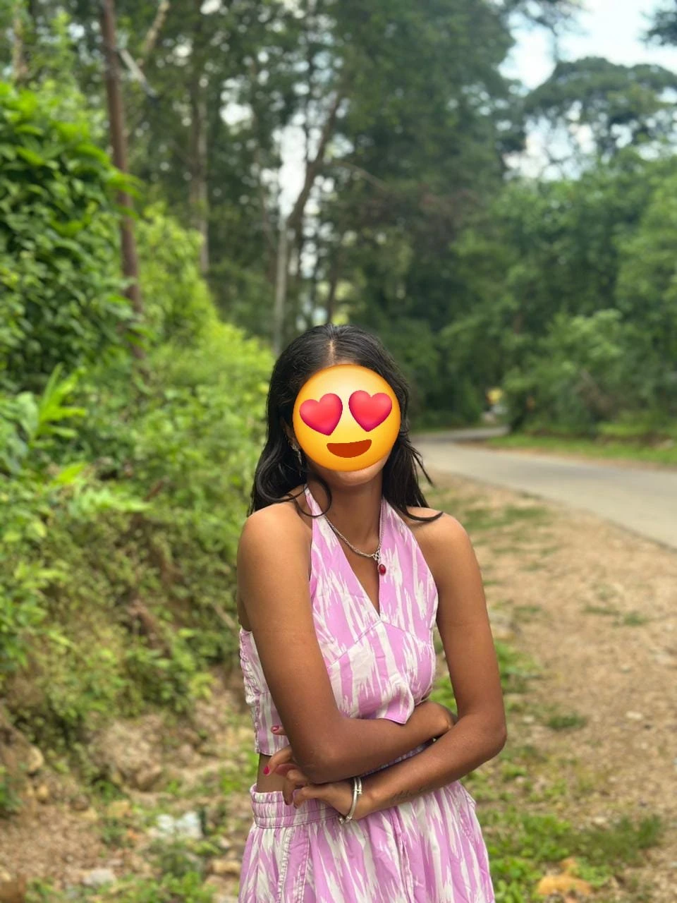 Usha – Nepalese escort in Kathmandu — 2 / 3