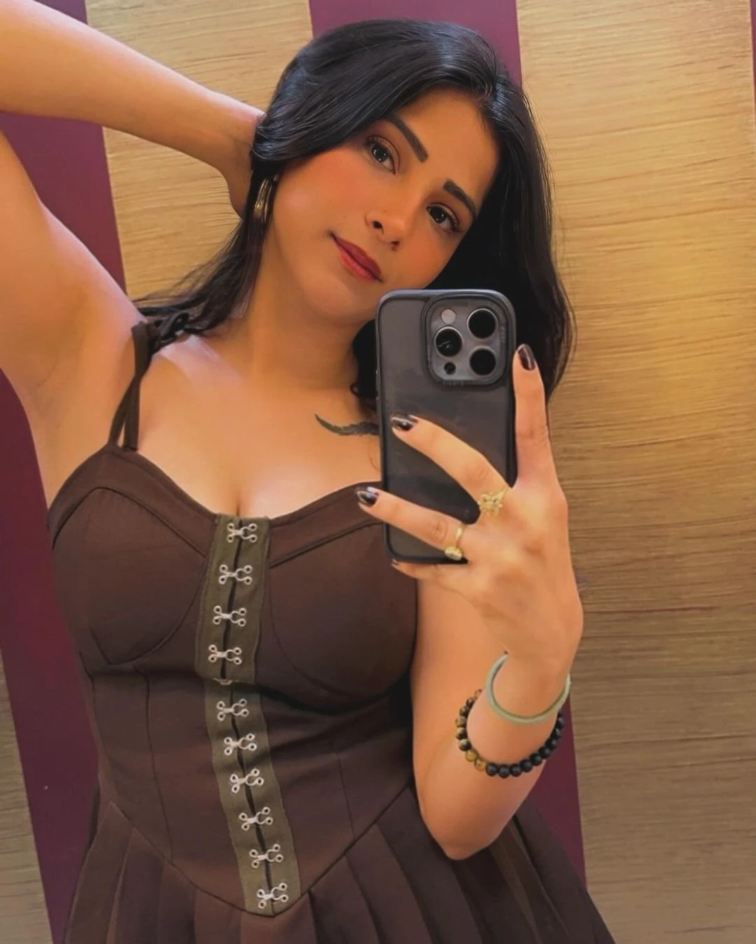 Kavya Escort Service – Indian escort in Kochi — 3 / 4