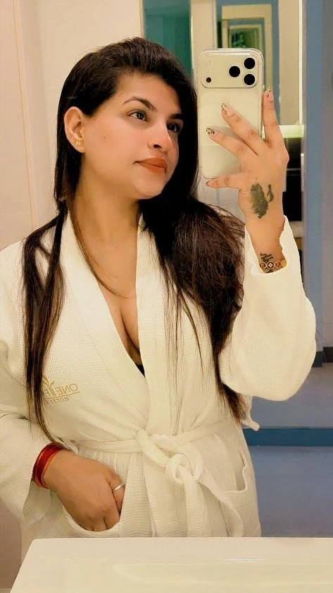 Curvy & Natural Gfe Domination, Spanking – Indian escort in Hyderabad — 5 / 6