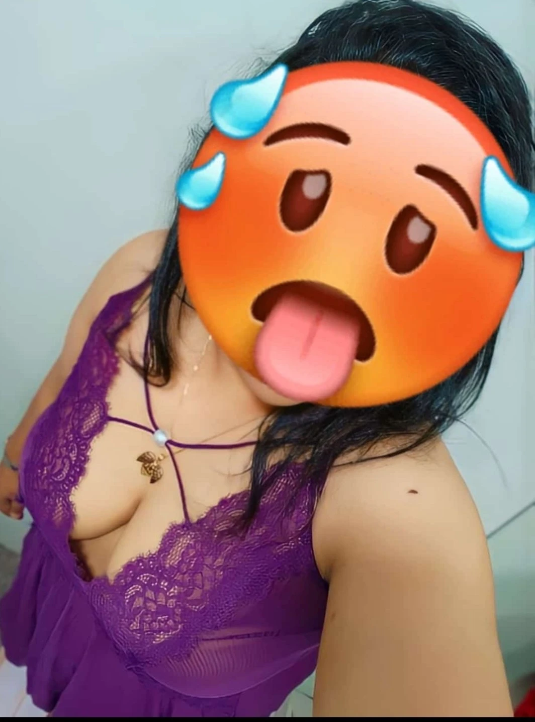 Payal...the blowjob queen – Indian escort in Mumbai — 2 / 9