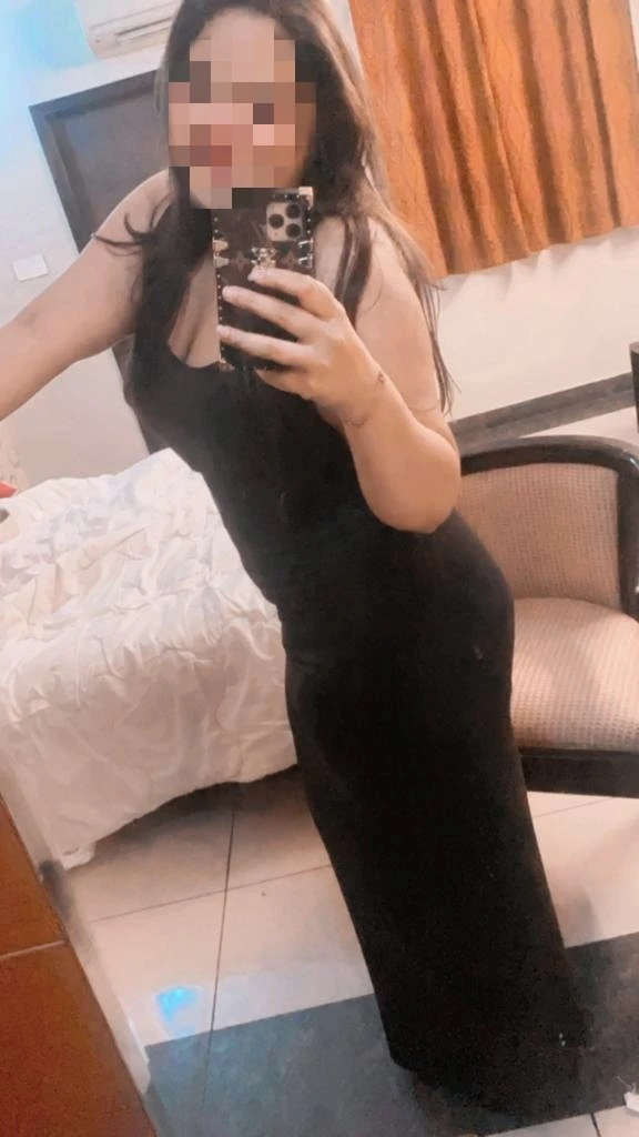 Sia Singh ( for web cam) – Indian escort in Mumbai — 1 / 3