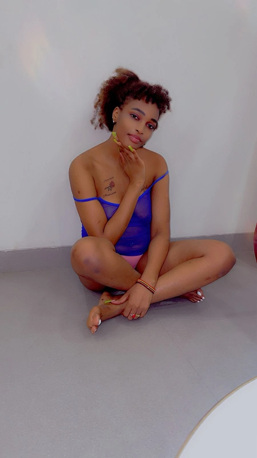 African Heyzo Chloe +91//982117//1883 – escort in Gurgaon — 7 / 23