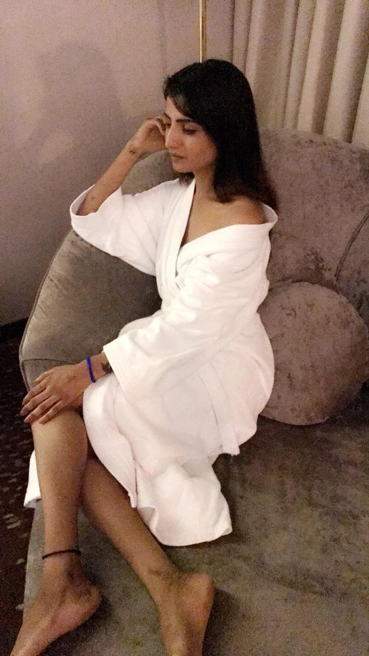 Neha Patel – Indian escort in Mumbai — 2 / 3