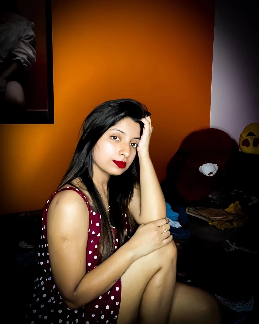 Myself Service Cash Payment – Indian escort in Kolkata — 4 / 5