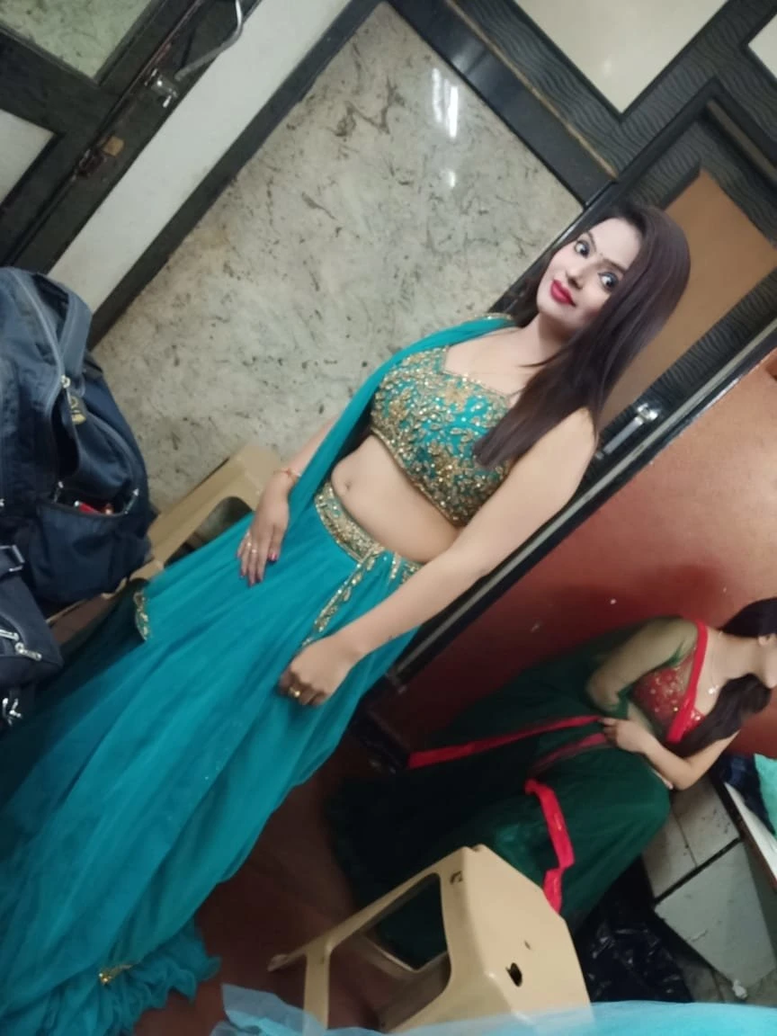 Garima – Indian escort in New Delhi — 1 / 4