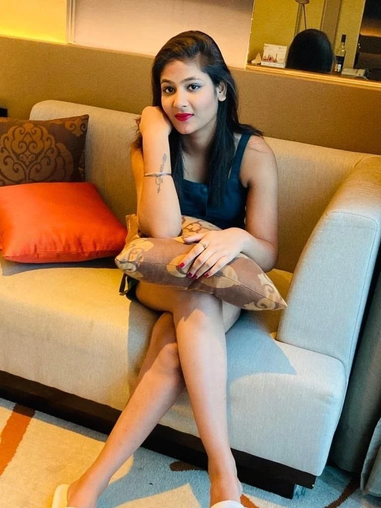 Riya Sharma – Indian escort agency in Kolkata — 2 / 4