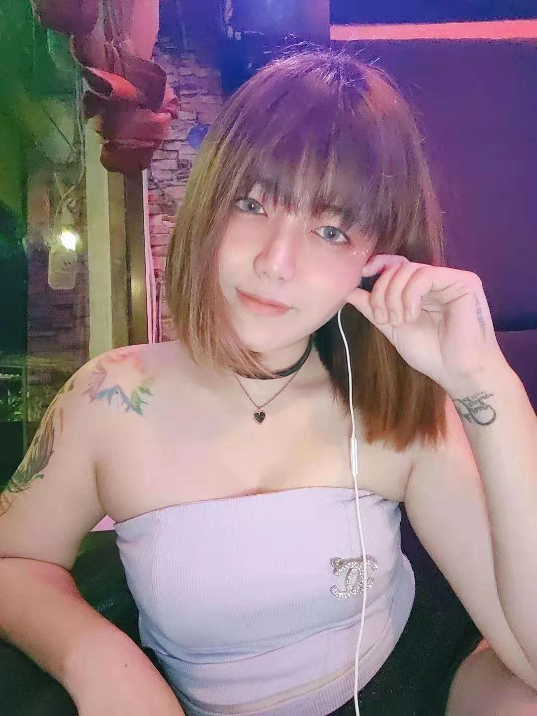 Fans – Thai escort in Mauritius — 5 / 7