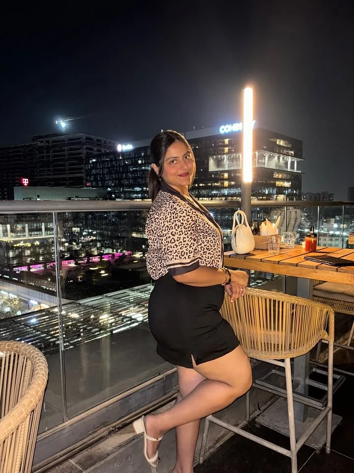 Janvi – Indian escort in Colombo — 2 / 4