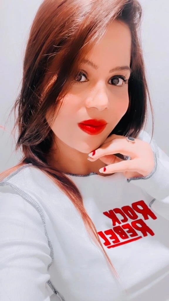 Divya Direct Payment – Indian escort in Kochi — 2 / 5
