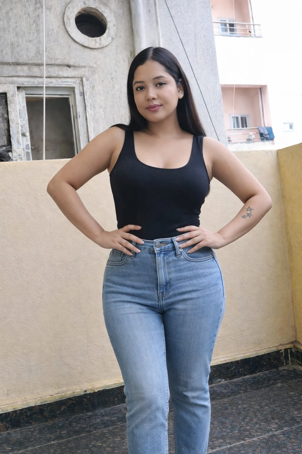 Decent and Friendly Girl Ready for Sex – Indian escort in Hyderabad — 1 / 5