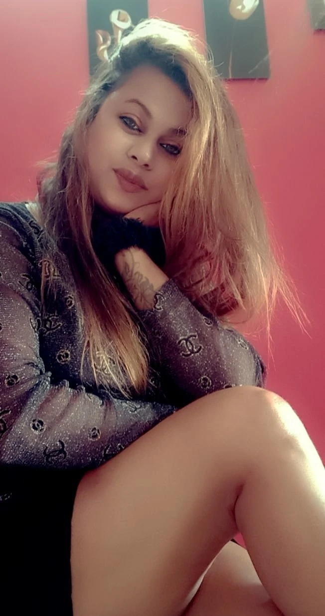 Shweta – Indian escort in Kolkata — 2 / 14