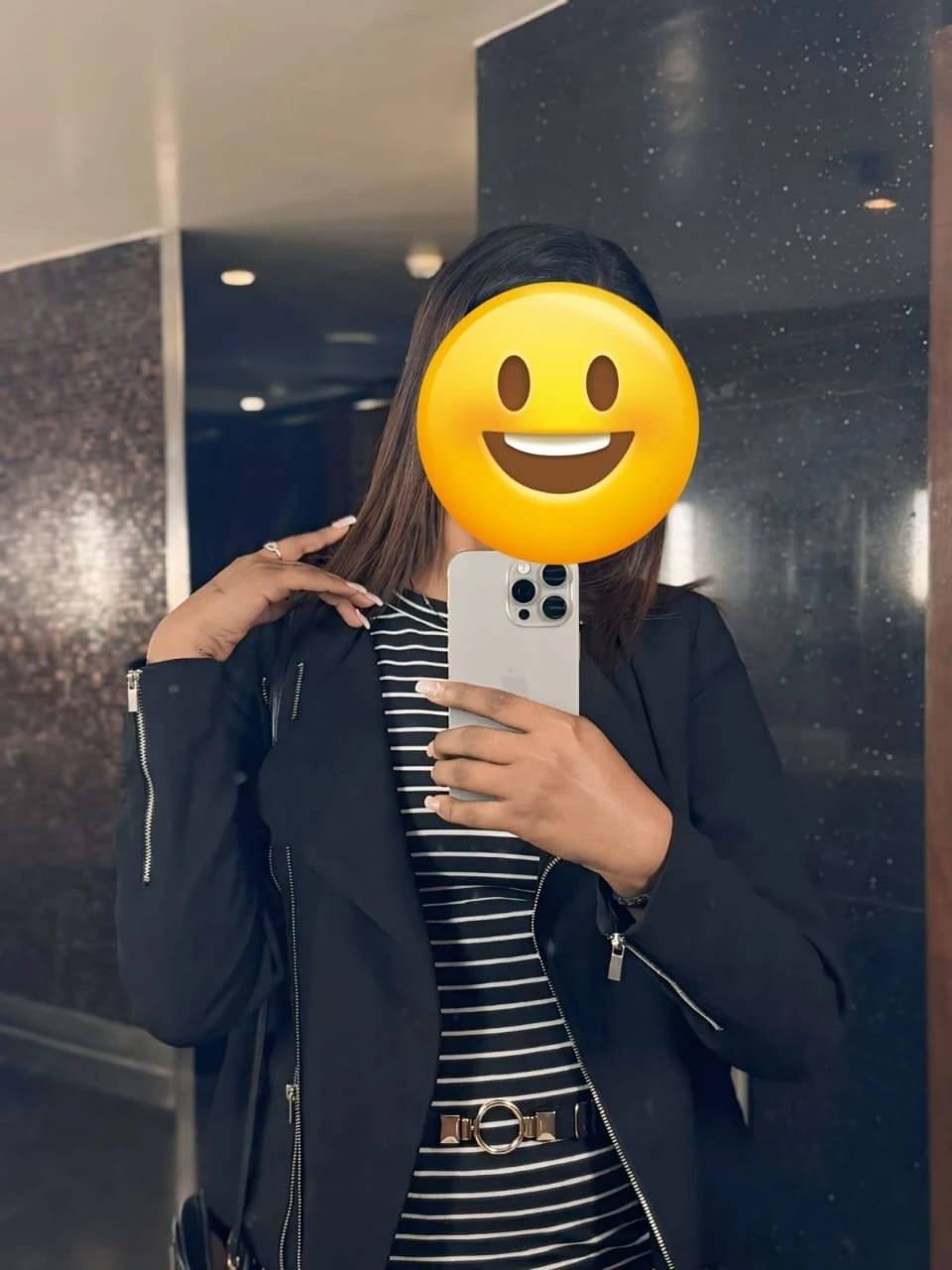 Zoya – escort in Jaipur — 4 / 5