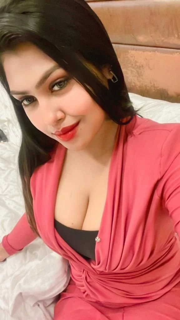 Sonia Sharma – Indian escort in Mumbai — 2 / 4