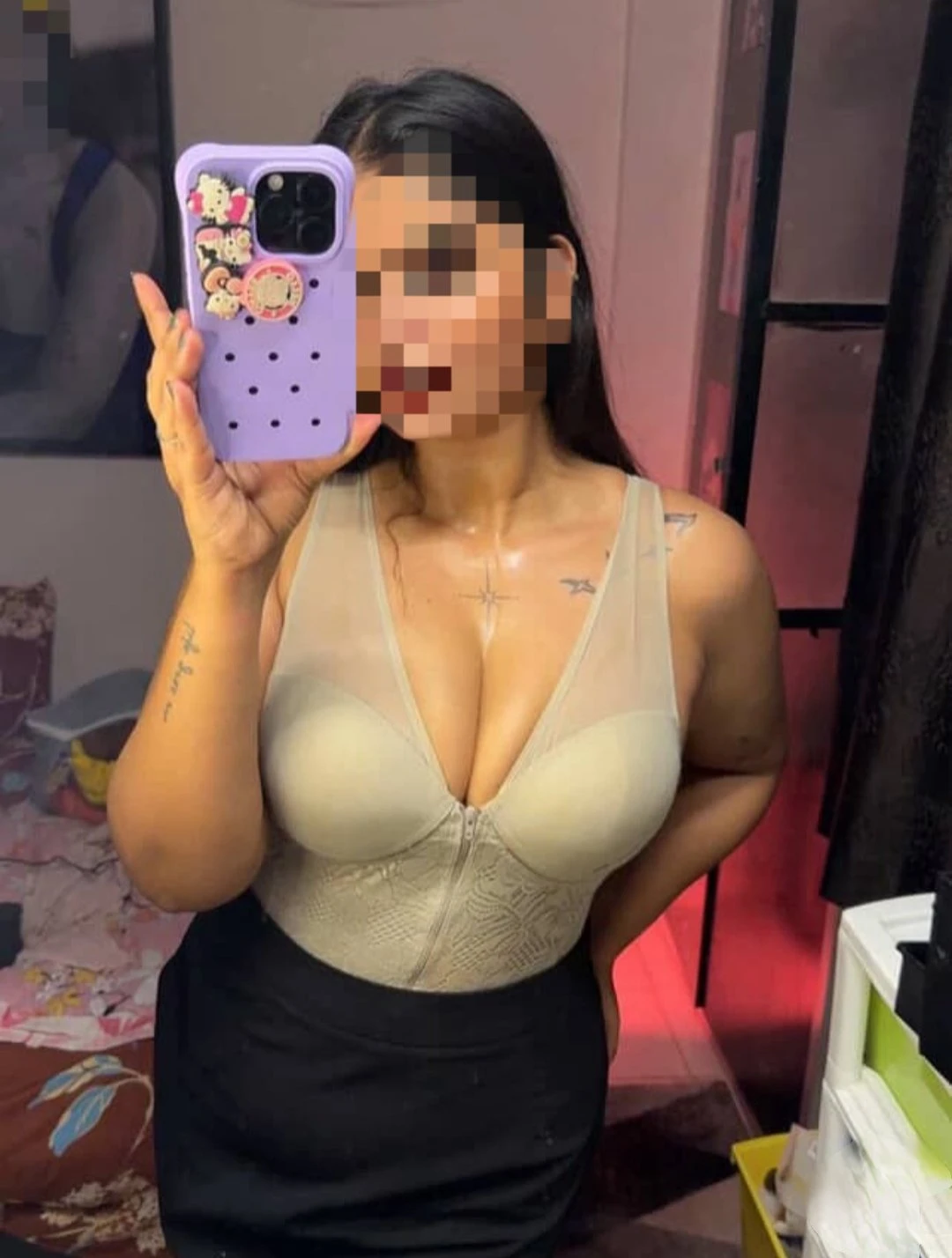 4 Lakhs Followers on Insta. Real Meet – Indian escort in Mumbai — 11 / 18