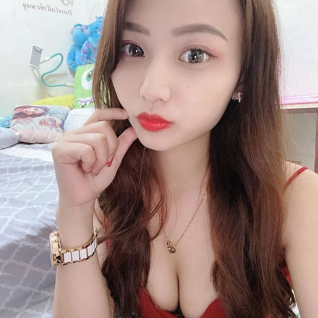 SNacy delete – Singaporean escort in Mauritius — 1 / 5