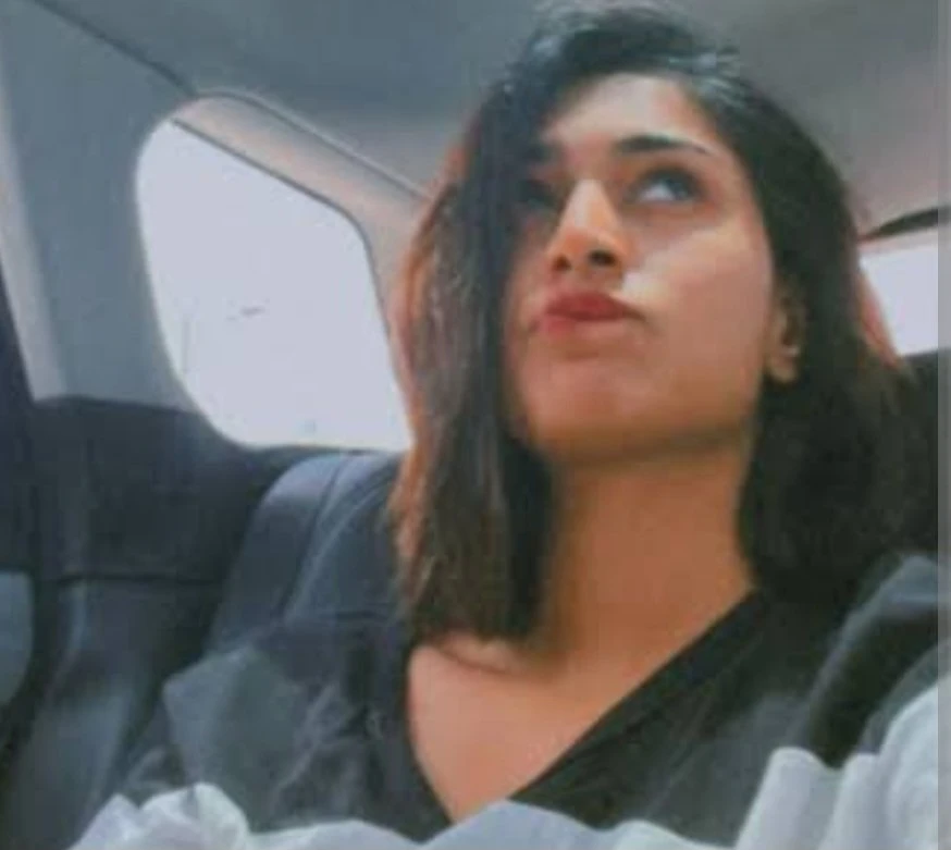 Sanjana Escorts – Indian escort in New Delhi — 1 / 3