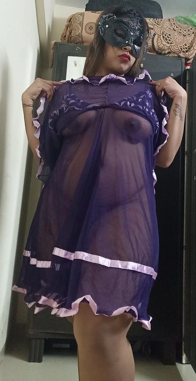 Sexy Namira – Indian escort in Mumbai — 28 / 30