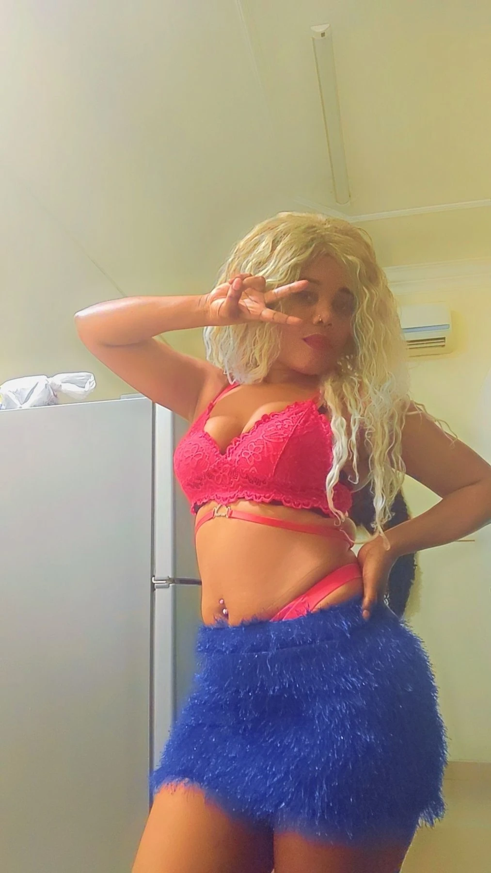 Tara – South African escort in Pune — 1 / 6