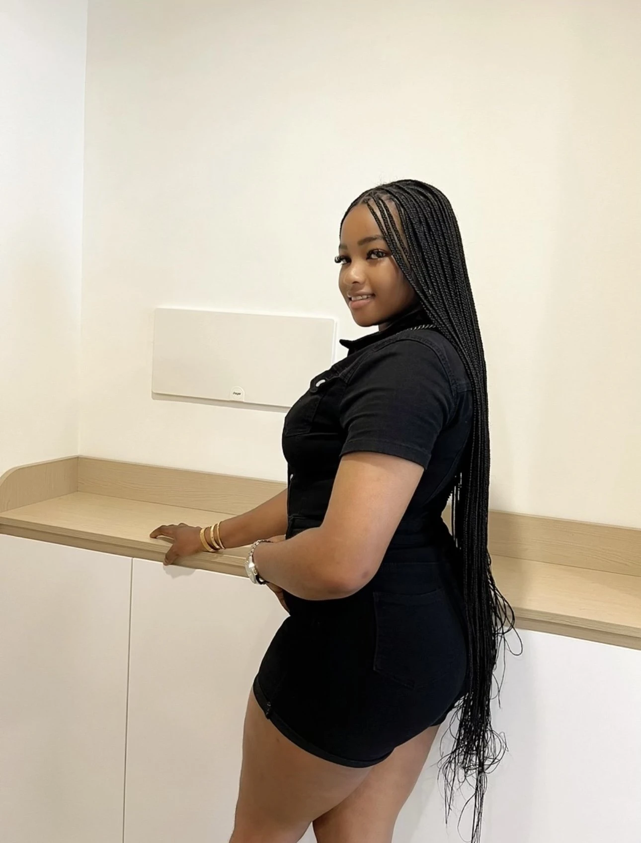 Tracy – Liberian escort in Abidjan — 4 / 6