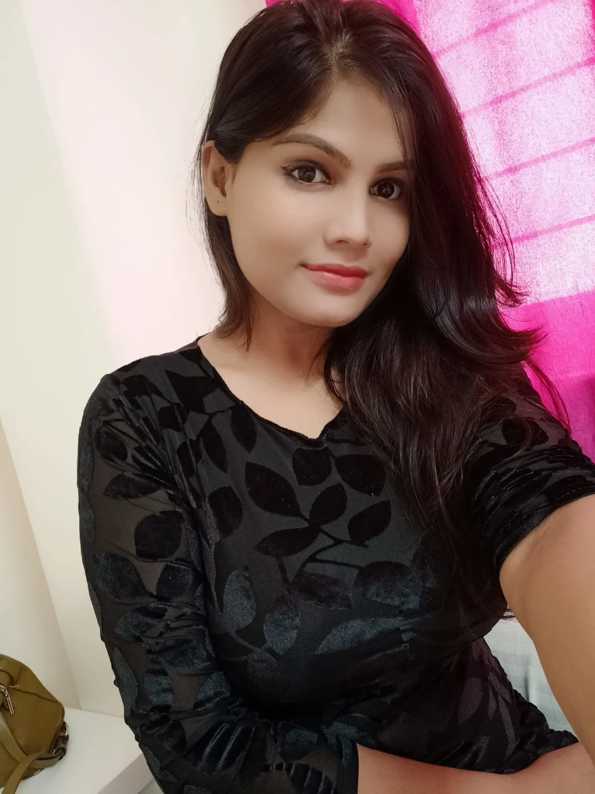 Seema Patil Independent Meet Only – Indian escort in Mumbai — 4 / 7