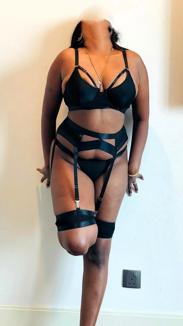 cam with toys, linger/ bi sex/ misterss/ – Sri Lankan escort in Colombo, Escort, Colombo