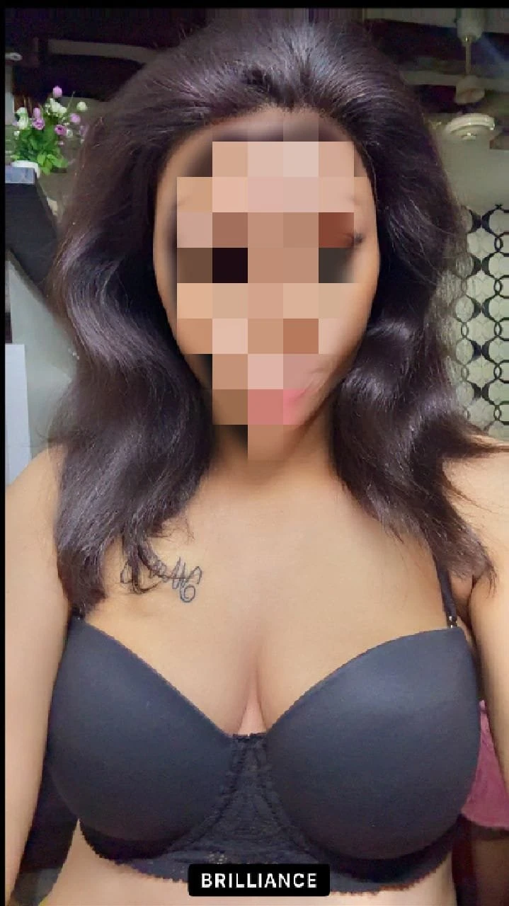 Chabby – South African escort in Hyderabad — 2 / 5