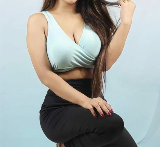 Zoya – Indian escort in New Delhi — 9 / 14