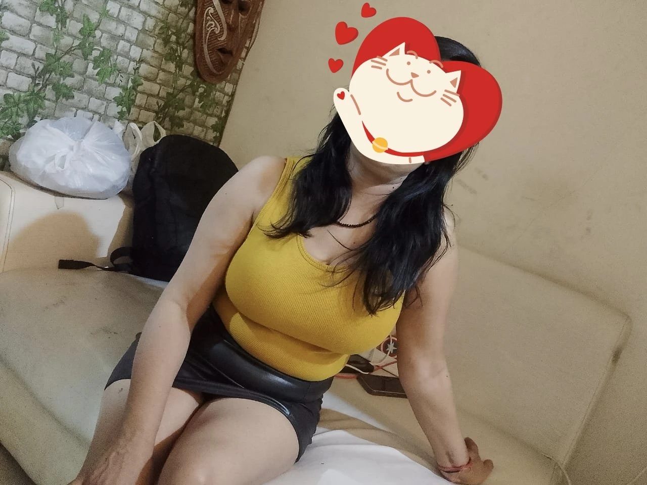Raani Hot Chubby Women 100% Satisfaction – Indian escort in New Delhi — 4 / 16