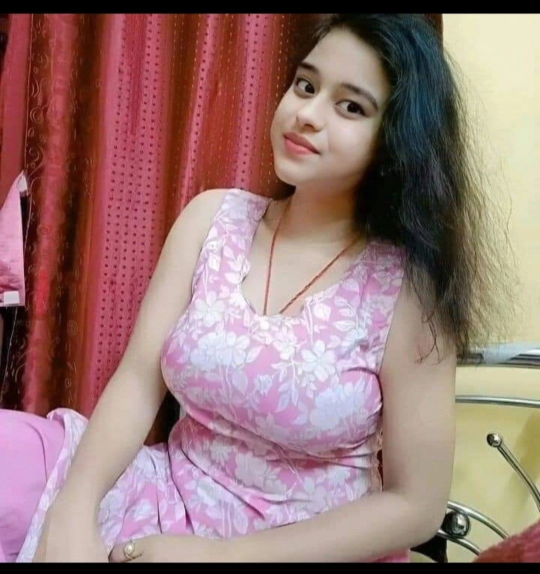 Neha Darling – Indian escort in Hyderabad — 1 / 2