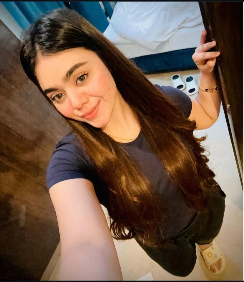 Haniya || Karachi Call Girl – Pakistani escort in Karāchi — 2 / 7
