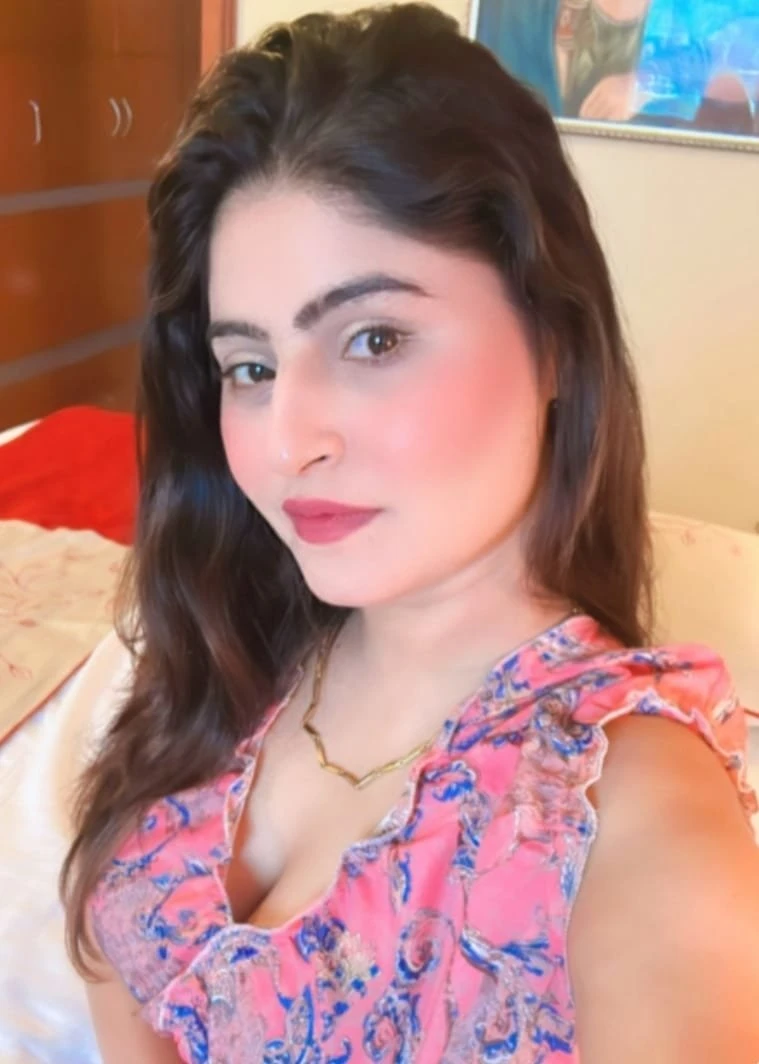 Delhi Luxury 5 Star Hotel Service – Indian escort in New Delhi — 3 / 5