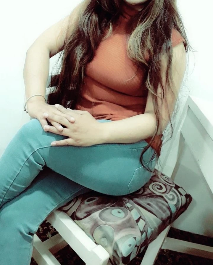 Simran – Indian escort in Mumbai — 2 / 4