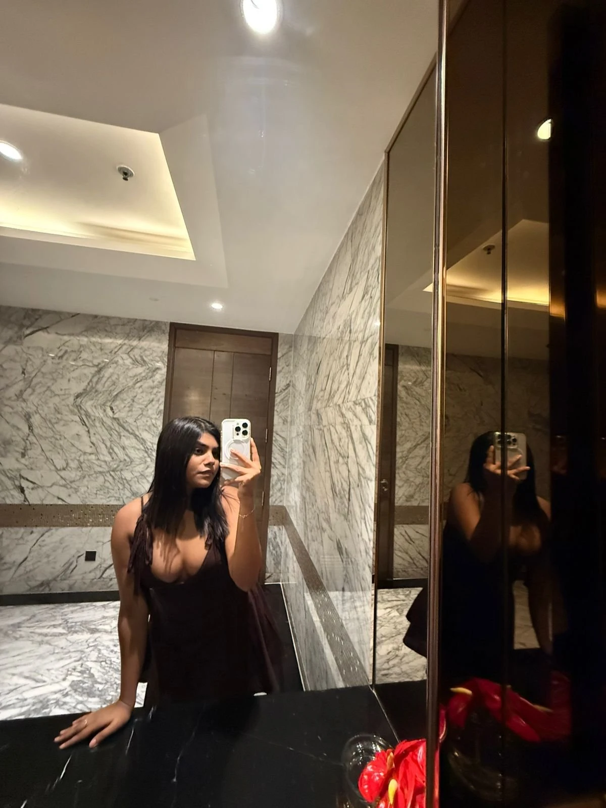 Riddhi Varma – Indian escort in New Delhi — 5 / 8