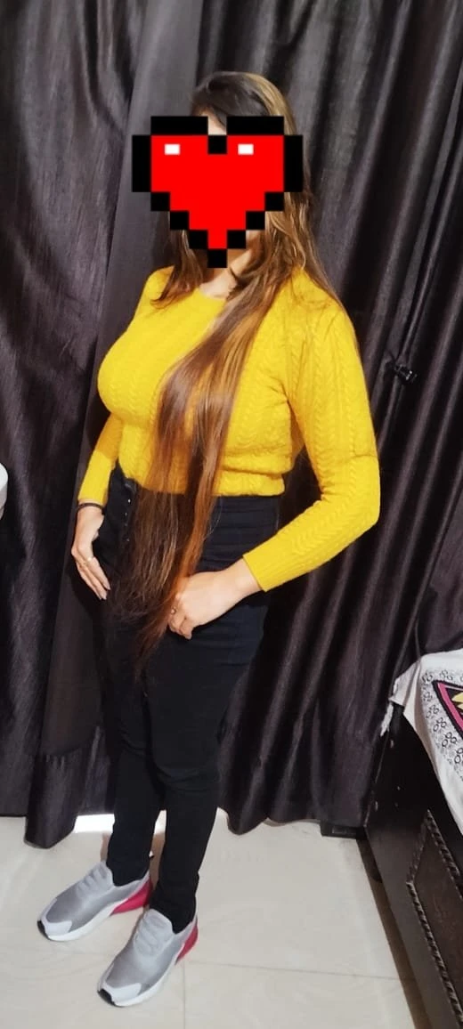 Isha – Indian escort in Ghaziabad — 3 / 4
