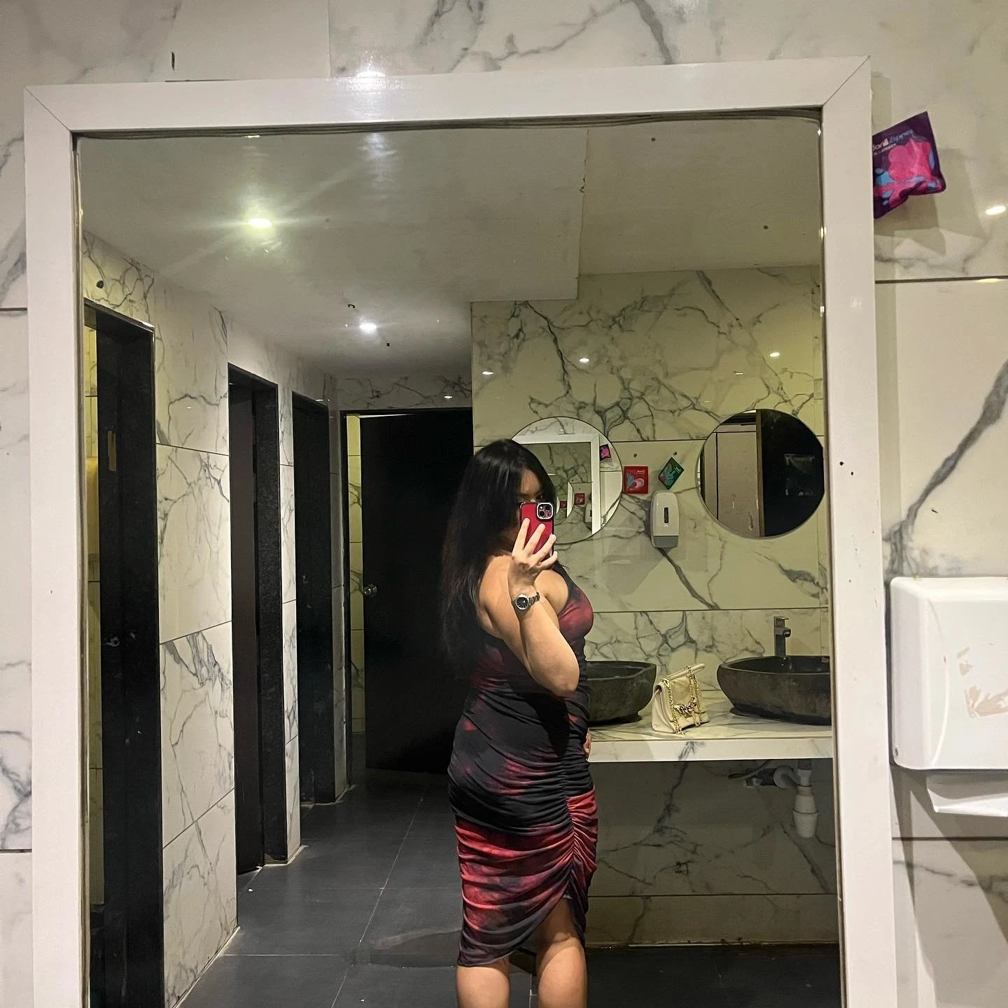 HOOK UP ESCORT'S MAYA HUB – Nepalese escort agency in Pokhara — 4 / 5
