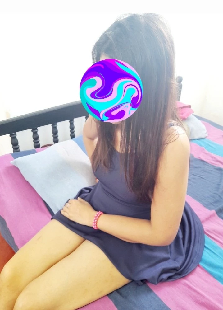 New Girl Cam/meet Escort – Sri Lankan escort in Colombo — 2 / 5