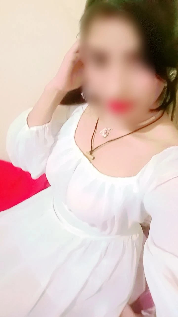 ️Pooja (independent) Cam & Real Meet – Indian escort in Mumbai — 3 / 4