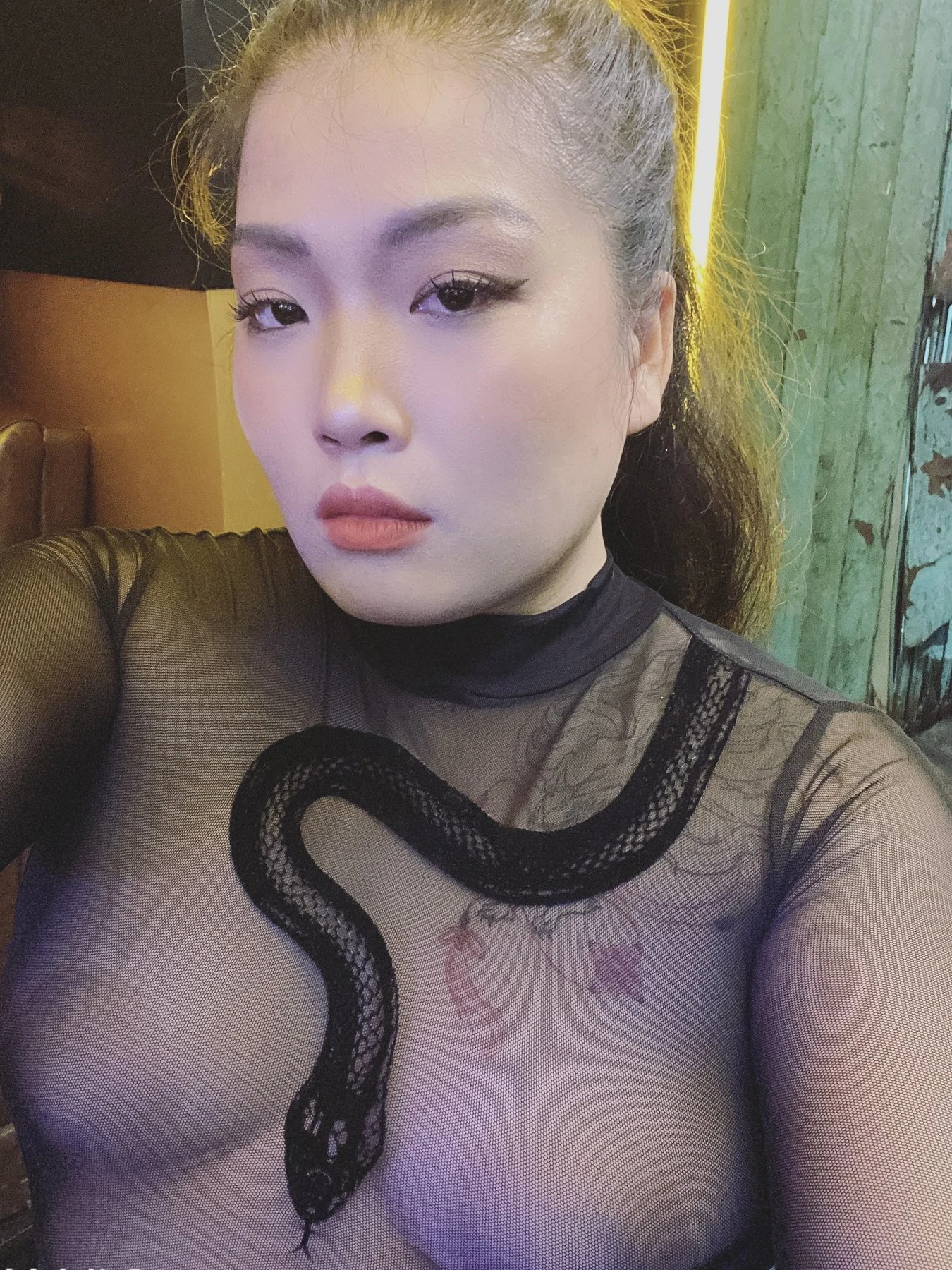Anna92 – Vietnamese escort in Ho Chi Minh City — 4 / 7