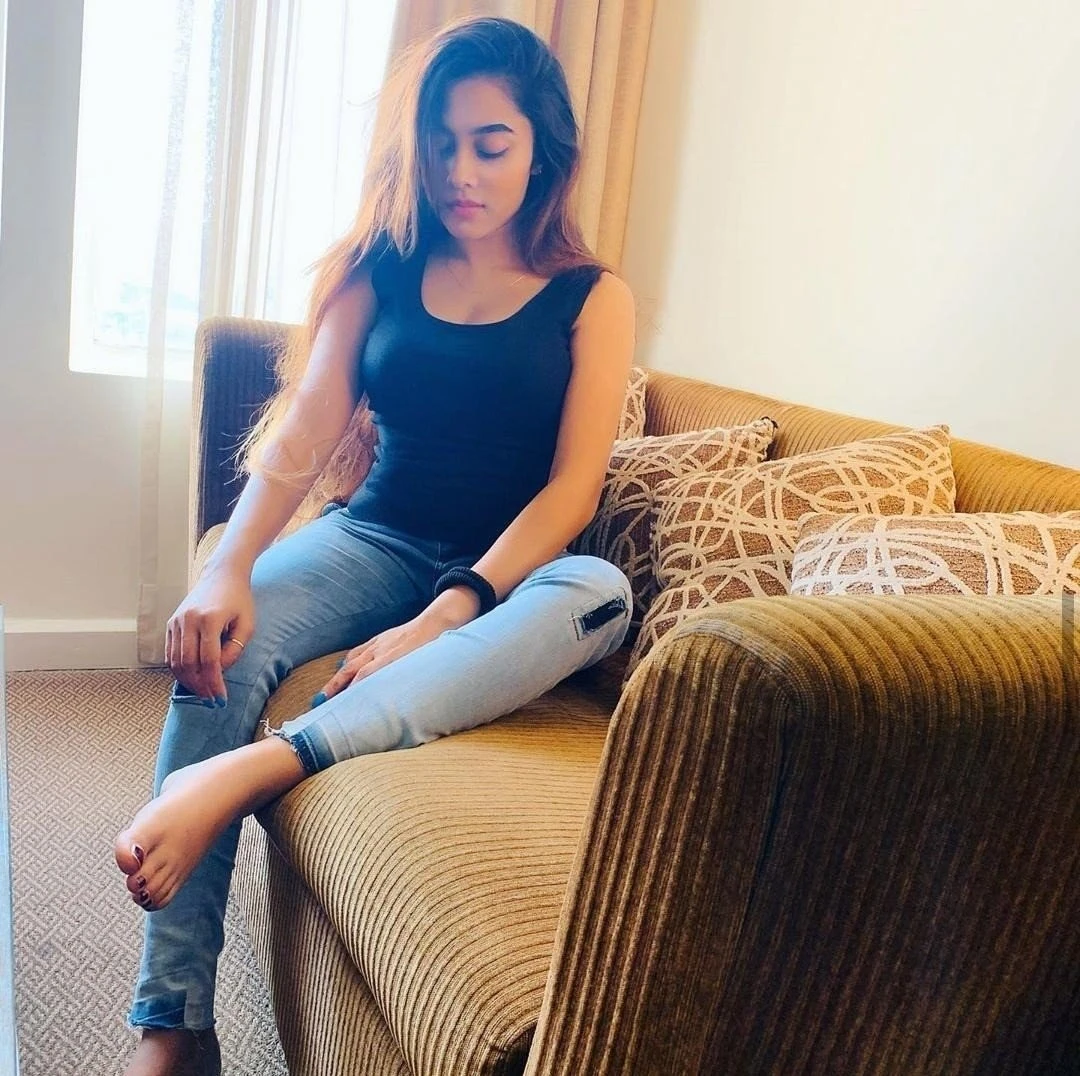 Natasha Arora = Girlfriend Experience – Indian escort in Hyderabad — 6 / 11