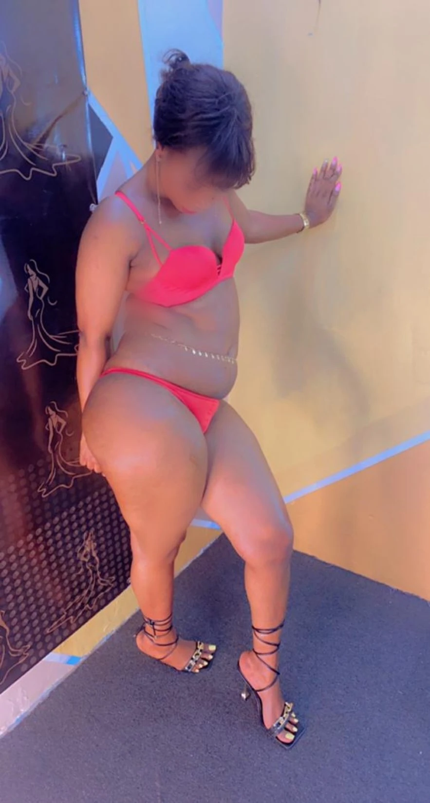 Sexy Rona – Kenyan escort in Entebbe — 2 / 4