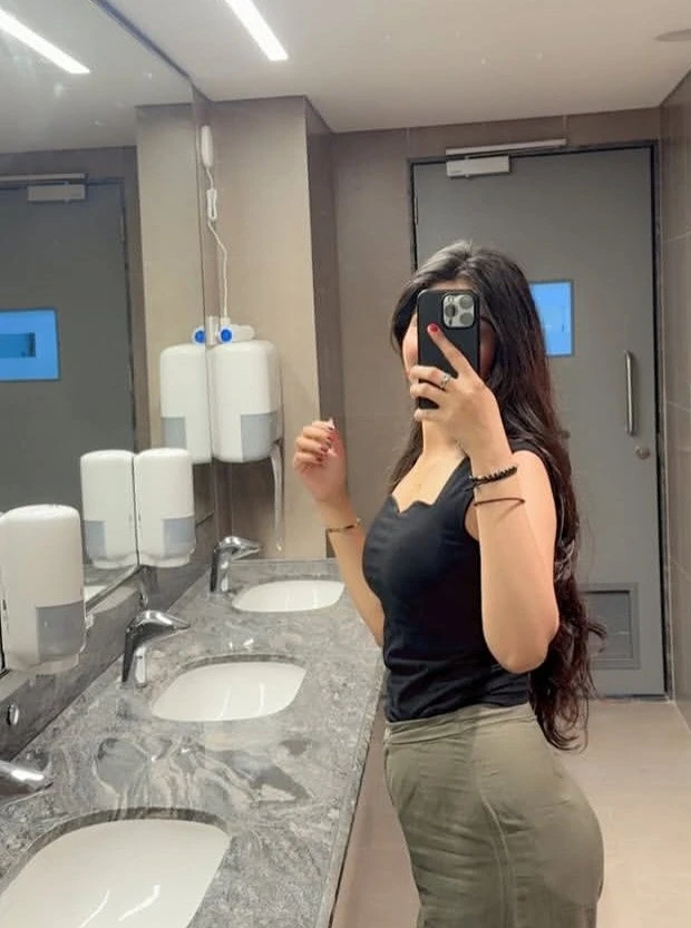 Ruhi models hot vip Hotel escorts – Indian escort in Mumbai — 2 / 3