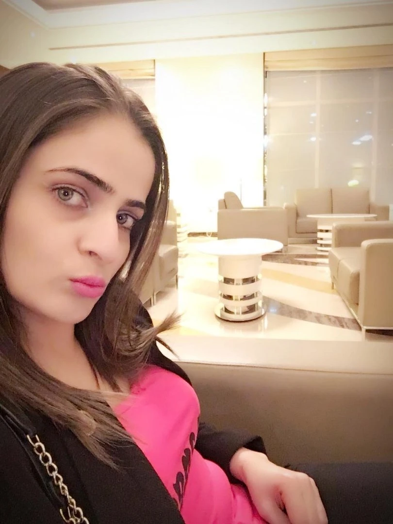Aqsa – Pakistani escort in Islamabad — 2 / 11