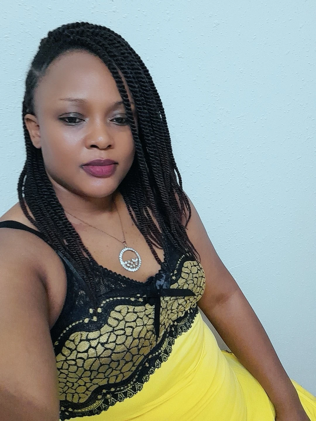 Faith – Cameroonian escort in Damascus — 4 / 5