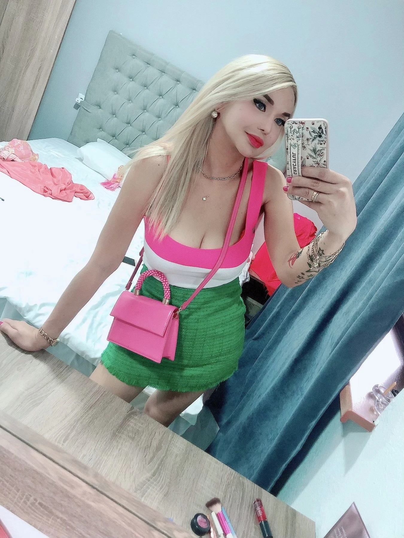 Independent MYRANDA – escort in New Delhi — 16 / 22